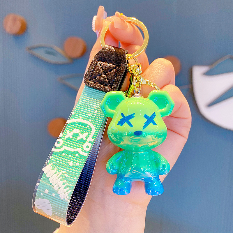 creative color changing bear keychain cute cartoon couple car keychain