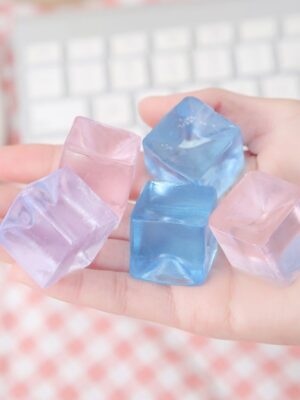transparent ice cube squeeze toy, cat paw shape, transparent and clear, stress relieving, decompressing jelly wax, squeezable small jelly glue, sea salt.