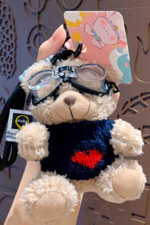 Cartoon plush trendy cool bear keychain, schoolbag small pendant, cute couple bag doll keychain