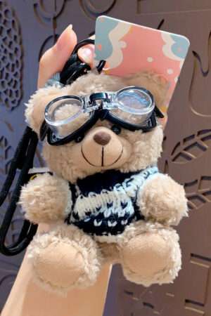 Cartoon plush trendy cool bear keychain, schoolbag small pendant, cute couple bag doll keychain