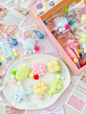 24-Piece Snack Toy Pendant Squishies Set in Color Box – Stress-Relief Essential