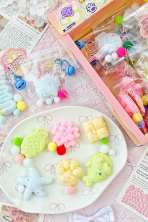 24-Piece Snack Toy Pendant Squishies Set in Color Box – Stress-Relief Essential