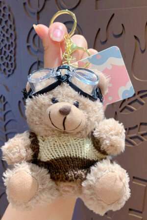 Cartoon plush trendy cool bear keychain, schoolbag small pendant, cute couple bag doll keychain