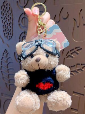 Cartoon plush trendy cool bear keychain, schoolbag small pendant, cute couple bag doll keychain