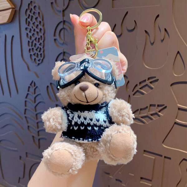 cartoon plush trendy cool bear keychain, schoolbag small pendant, cute couple bag doll keychain