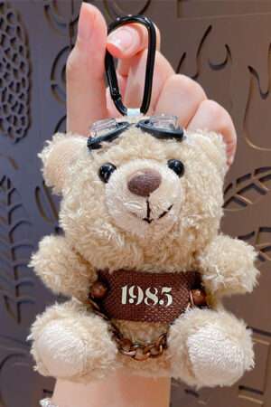 Cartoon plush trendy cool bear keychain, schoolbag small pendant, cute couple bag doll keychain