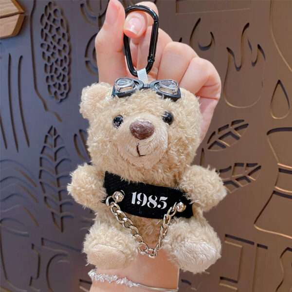 cartoon plush trendy cool bear keychain, schoolbag small pendant, cute couple bag doll keychain