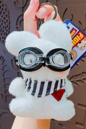 Cartoon plush trendy cool bear keychain, schoolbag small pendant, cute couple bag doll keychain